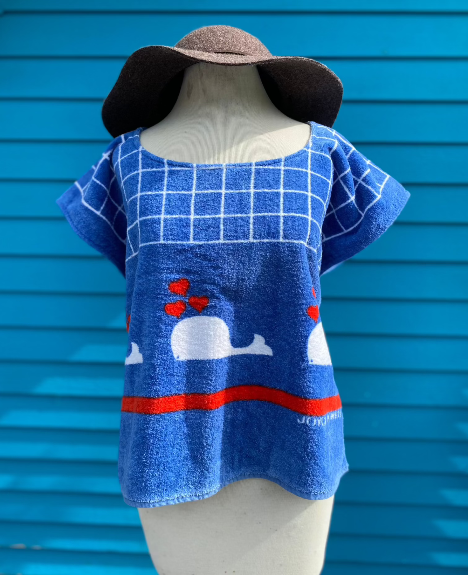 Terry Top (whale hearts) - size M/L