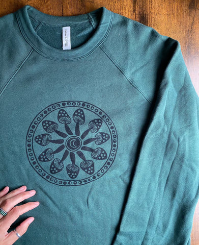 Mushroom crewneck sweatshirt (forest)