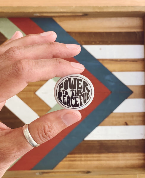 pin back buttons (five design choices)